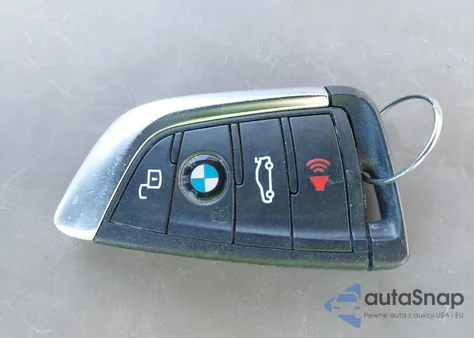 2021 BMW 330I z USA, uszkodzony, nr VIN 3MW5R1J09M8C15529